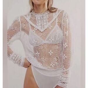 Free People Intimately 70’s Style Crochet Long Sleeve White Bodysuit M